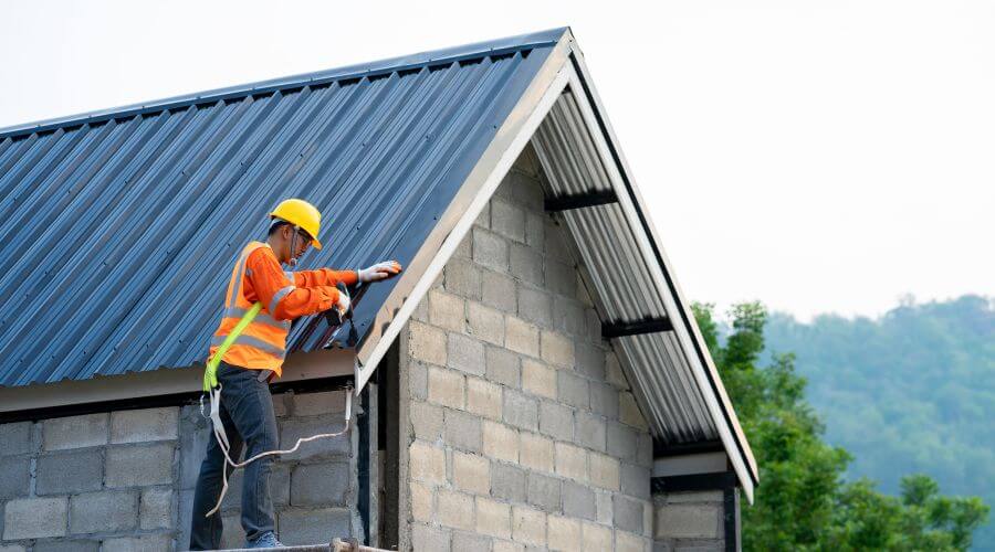 Professional gutter cleaning in Kenefic, OK